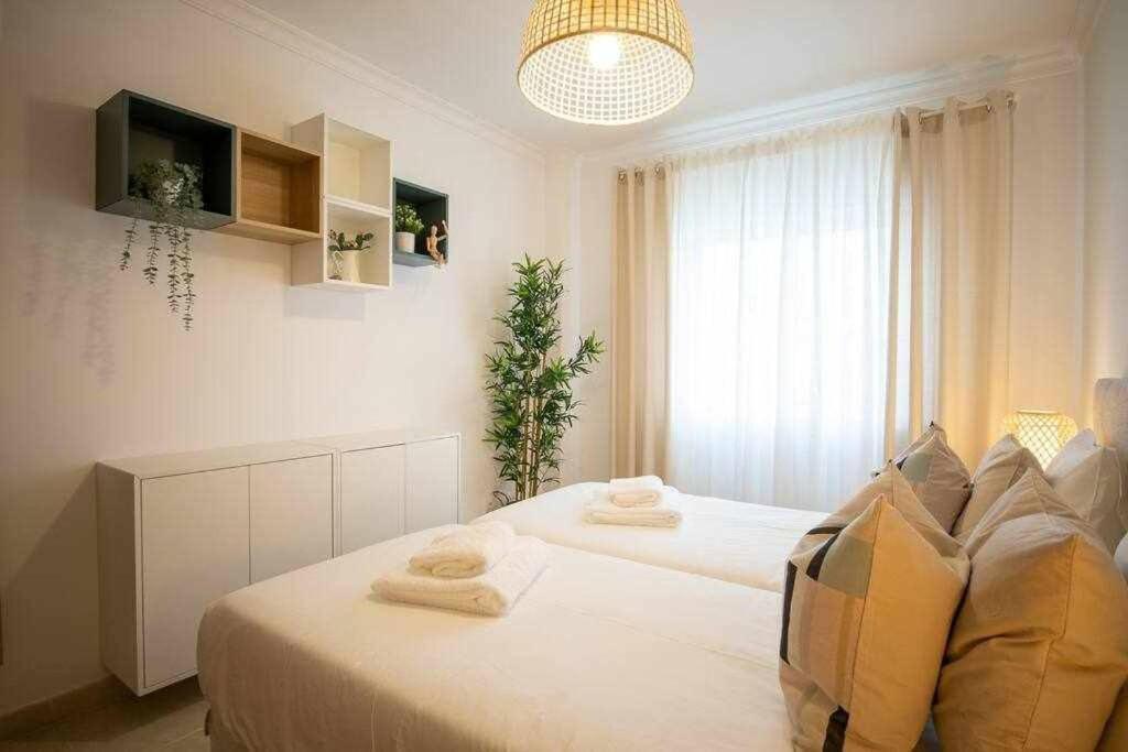 Modern 3Br Apt W/ Lg Terrace, Bbq, Ac & Parking Tavira Kültér fotó