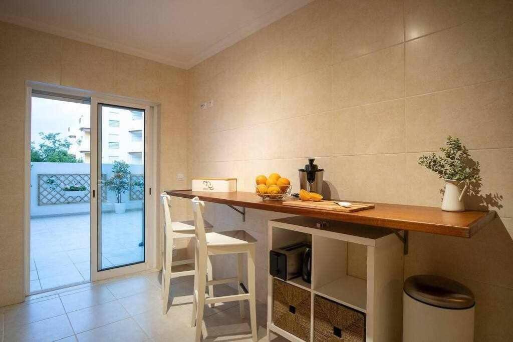 Modern 3Br Apt W/ Lg Terrace, Bbq, Ac & Parking Tavira Kültér fotó